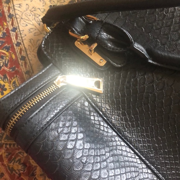 Inc great condition bag - Picture 5 of 8